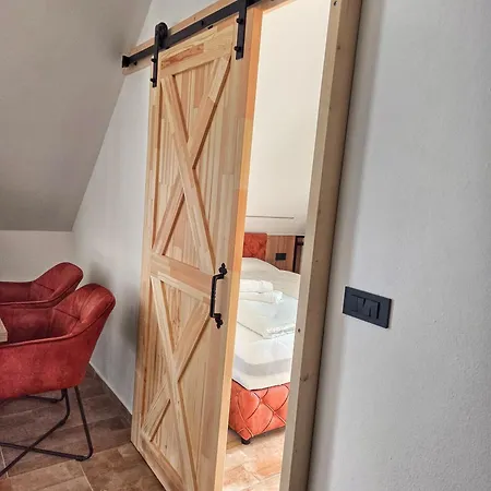 Alpine House Mina - & 3*