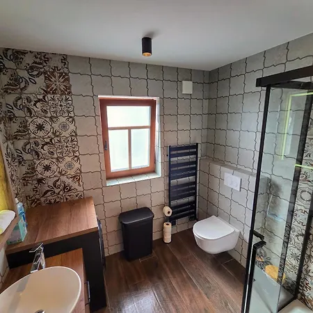 Gæstehus Alpine House Mina - & 3*
