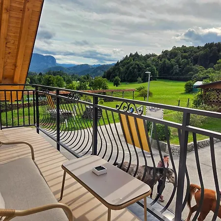 Alpine House Mina - & 3*