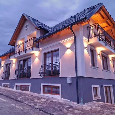 Alpine House Mina - &