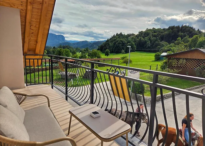 Alpine House Mina - & 3*