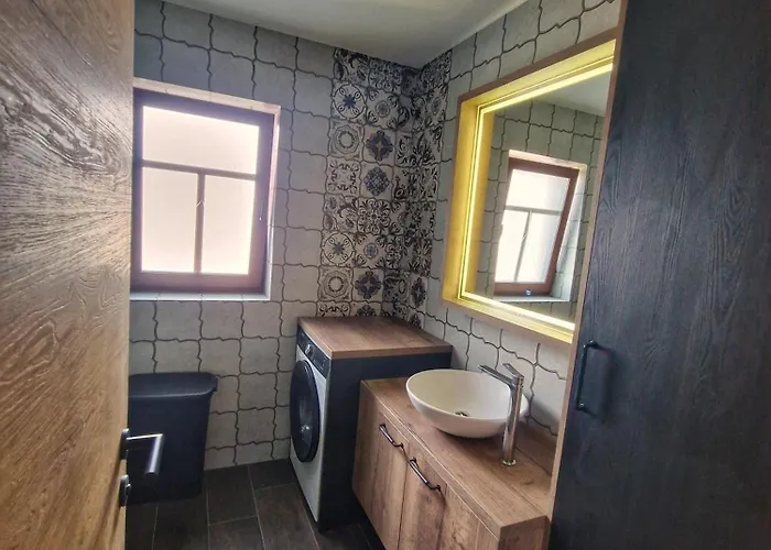 Alpine House Mina - & Casa de hóspedes 3*